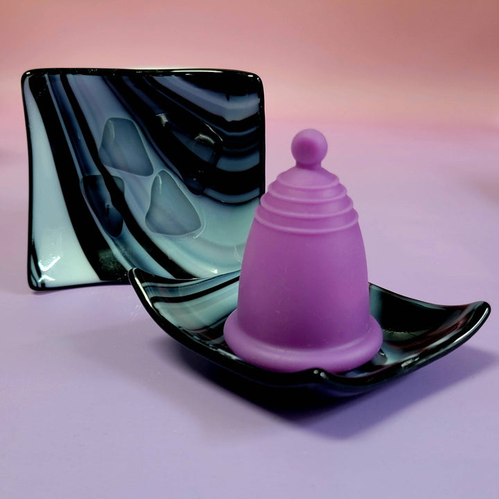 Bandeja de cristal para guardar copas menstruales Artisan