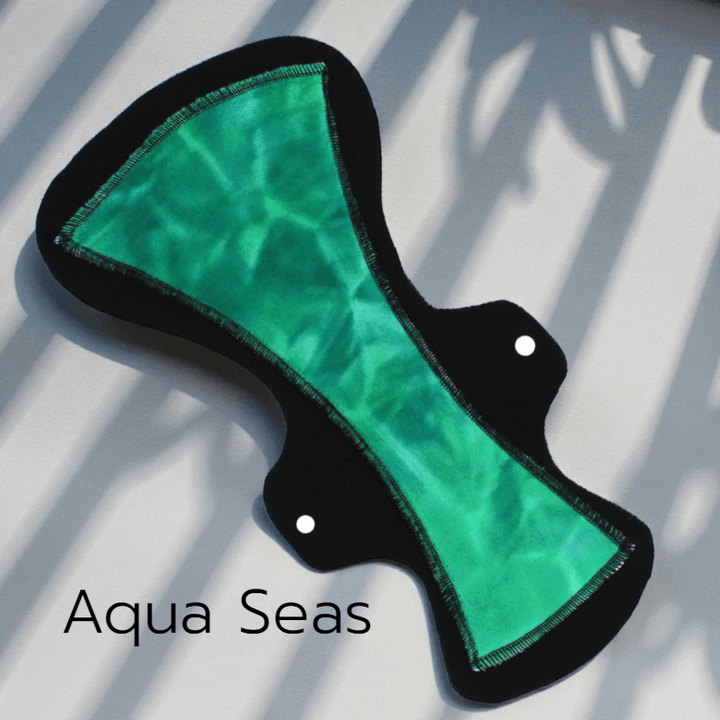 Domino Pads 'The Quince' in Minky Overnight and Postpartum Cloth Pad