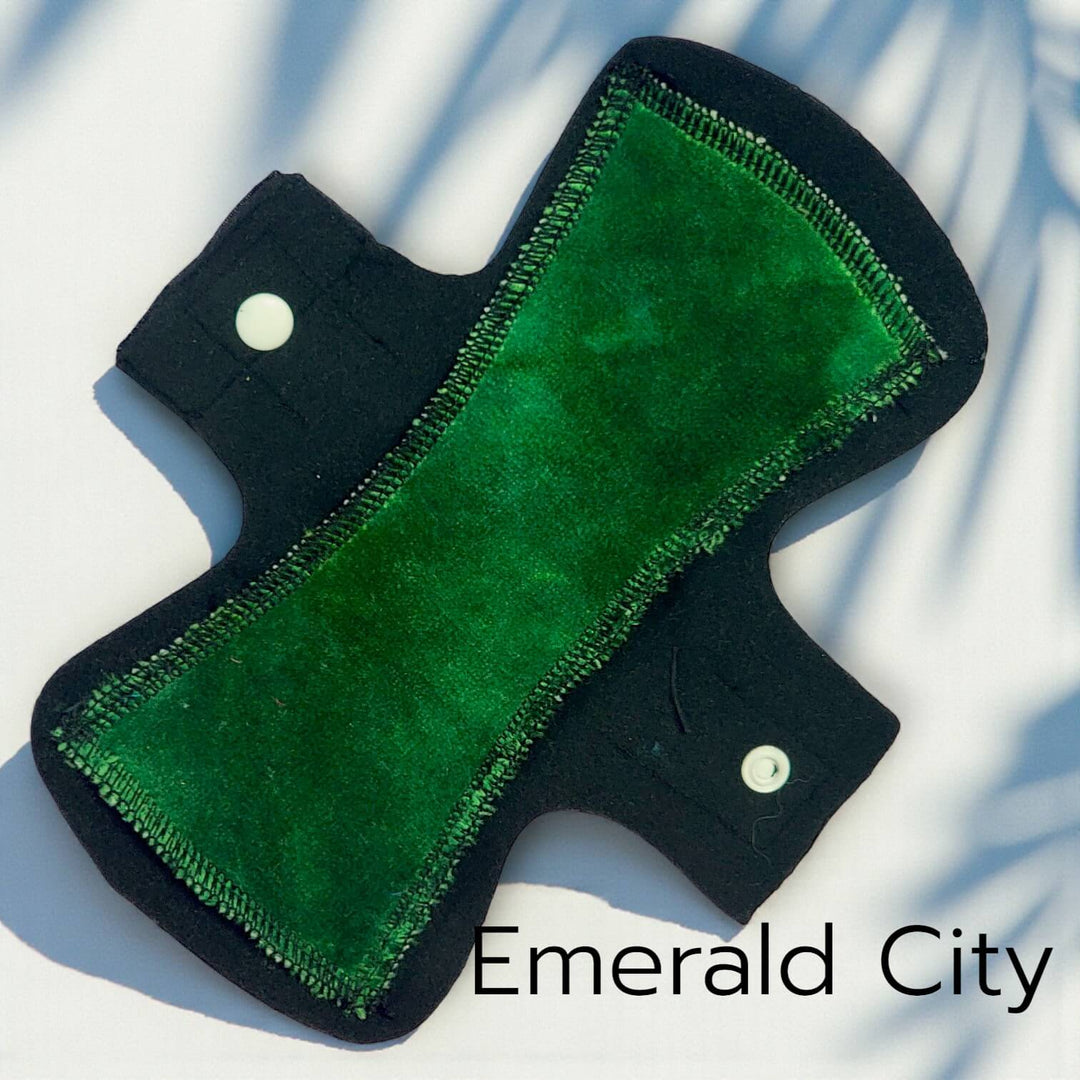 Domino Pads  ULTRALITE Petite Cloth Panty Liner