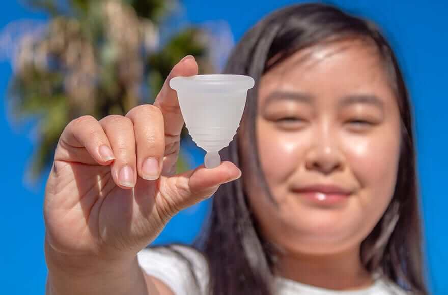 Copa menstrual móvil clear shorty